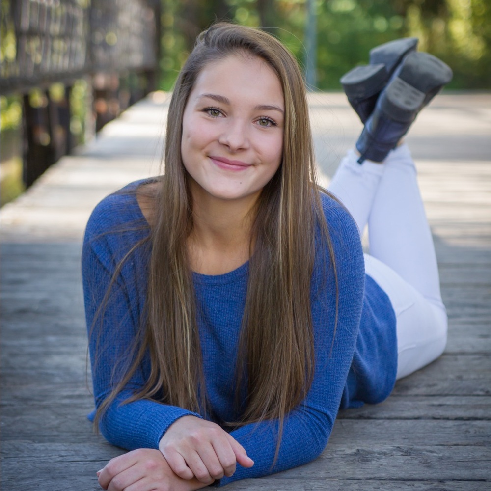 Meet your Posher, Devin